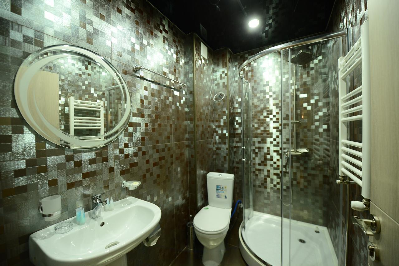 Hotel Aristocrat Батумі Екстер'єр фото
