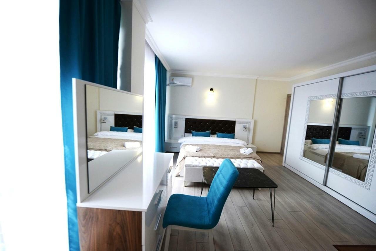 Hotel Aristocrat Батумі Екстер'єр фото